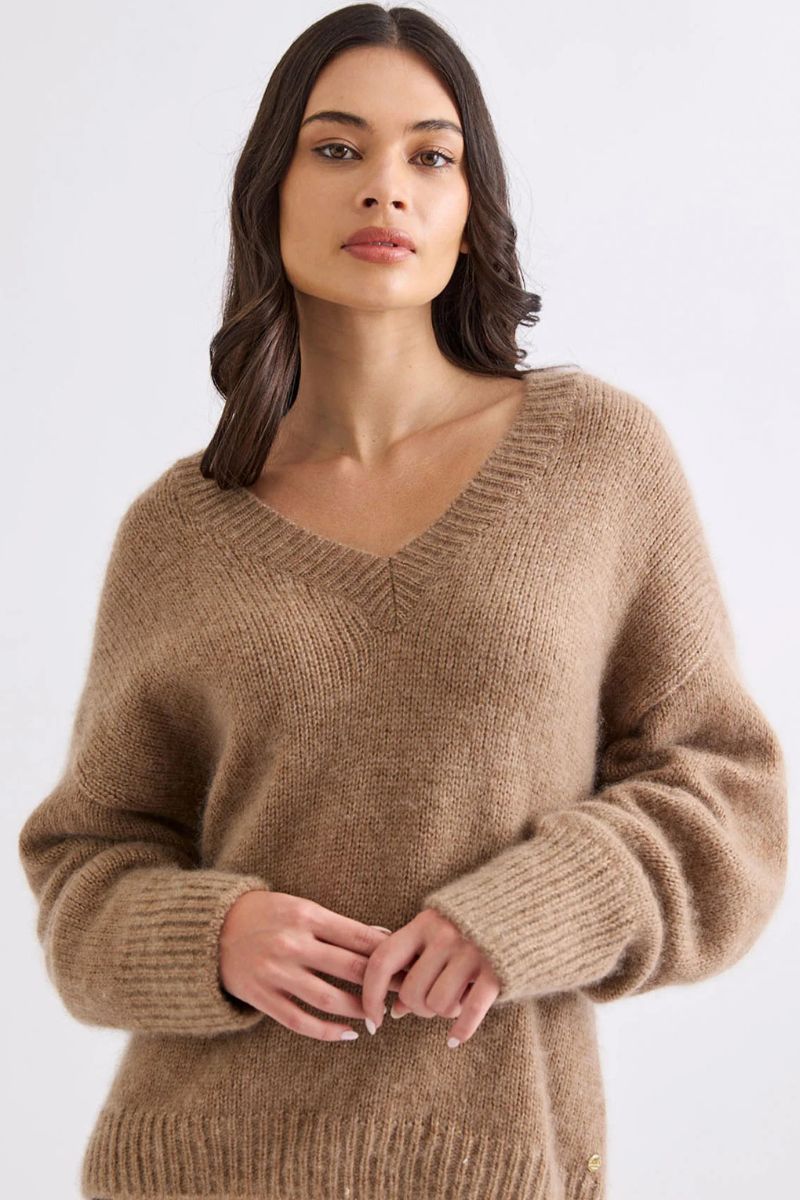 Mia Fratino | Lina Vee | Chestnut