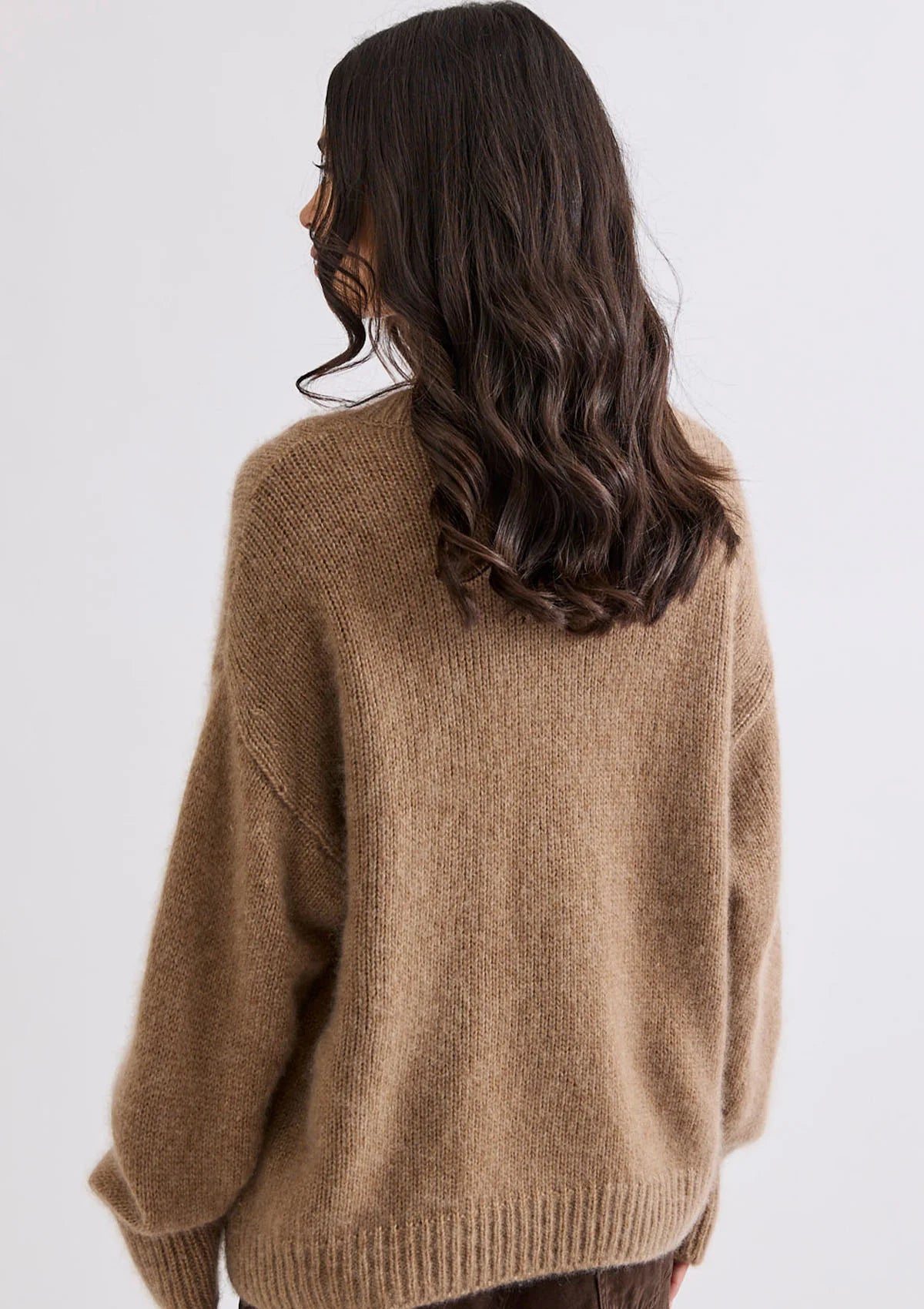 Mia Fratino | Lina Vee | Chestnut
