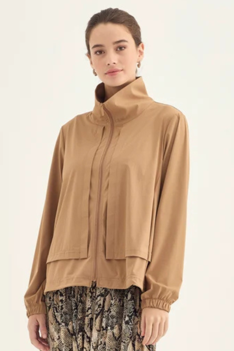 Verge | Motion Jacket | Caramel