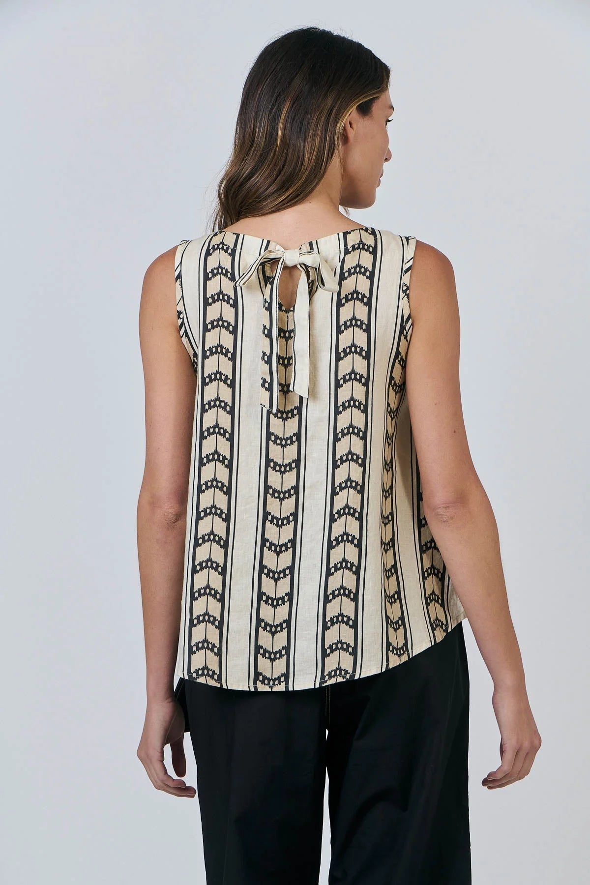 Naturals | Sleeveless Top with Back Neck Tie | Chevron