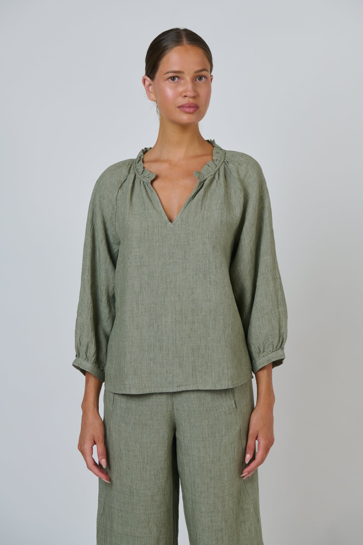 Naturals | Linen Top | Artichoke