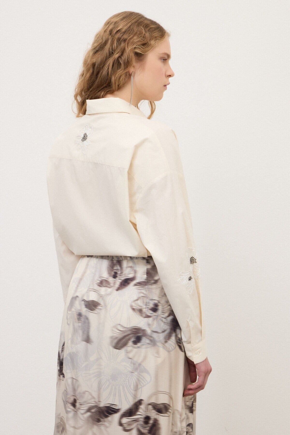 Ottod'Ame | Boyish Embroidered Shirt | Latte