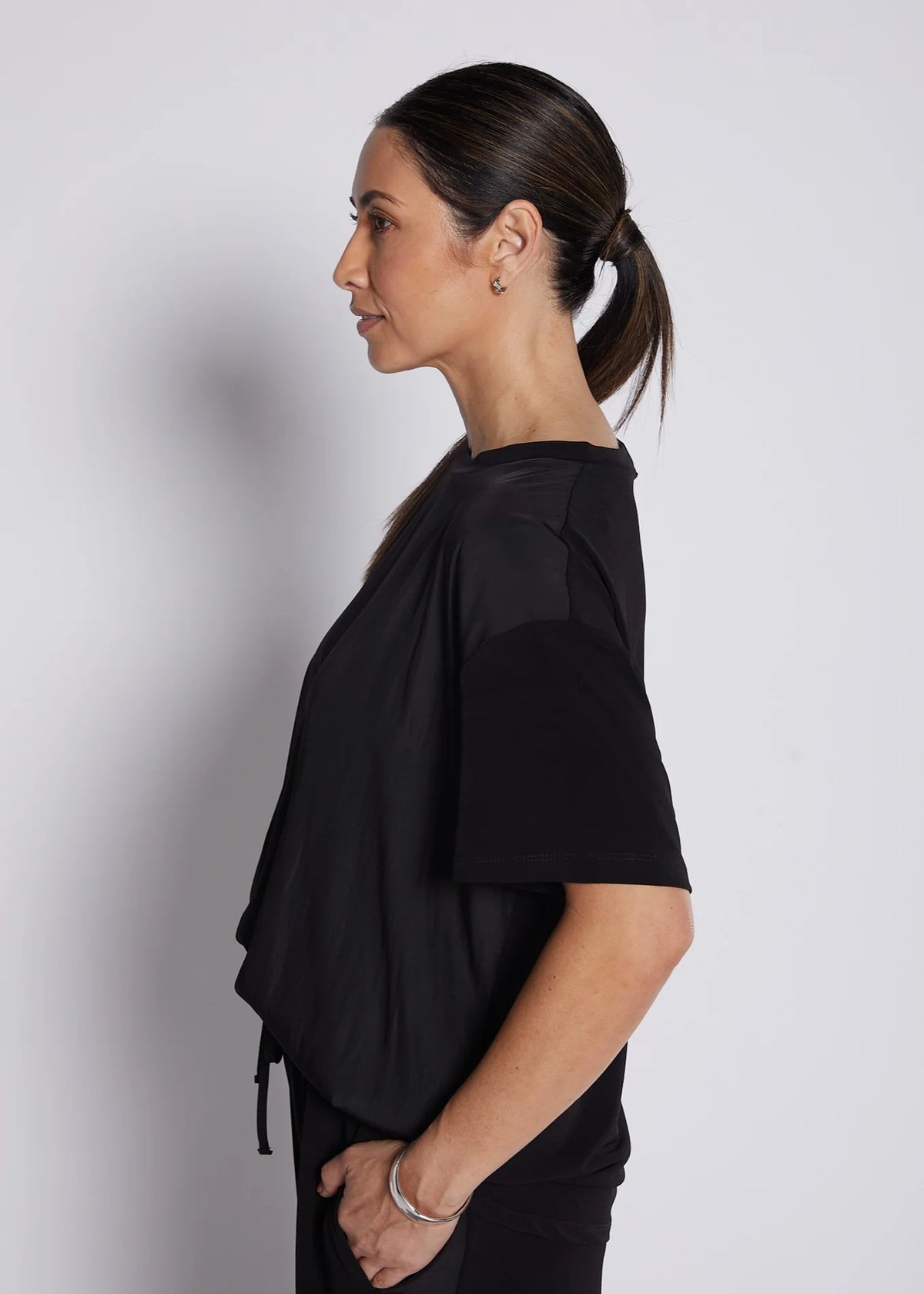 Philosophy | Kitty Silky Short Sleeve Spliced Tee | Black