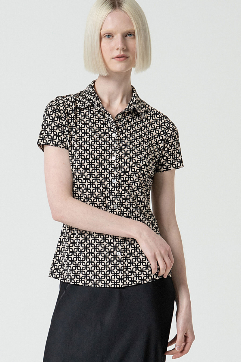 Surkana | Odet Button Through Collared Stretch Top | Black/White