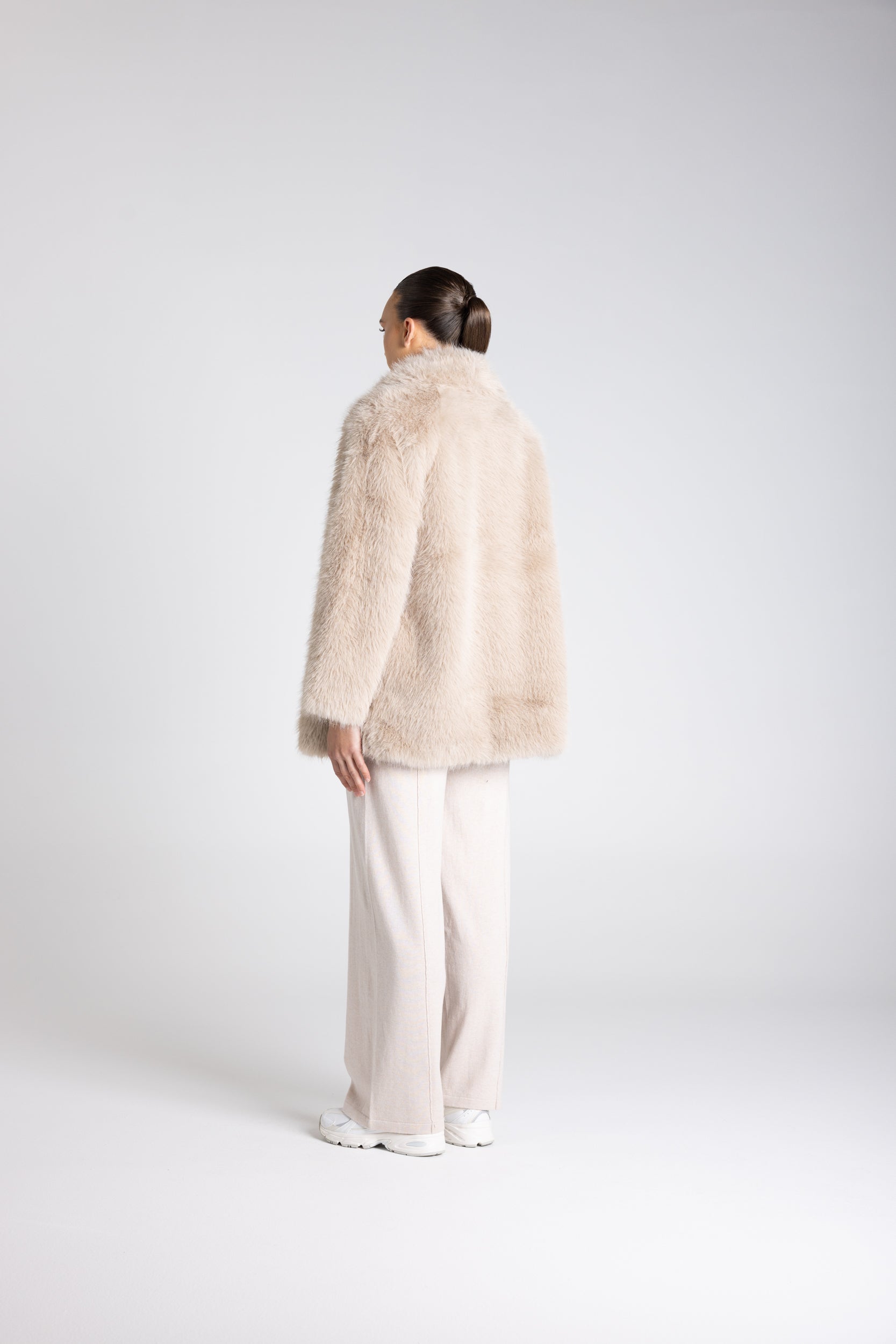Two T's | Faux Fur Coat | Oat