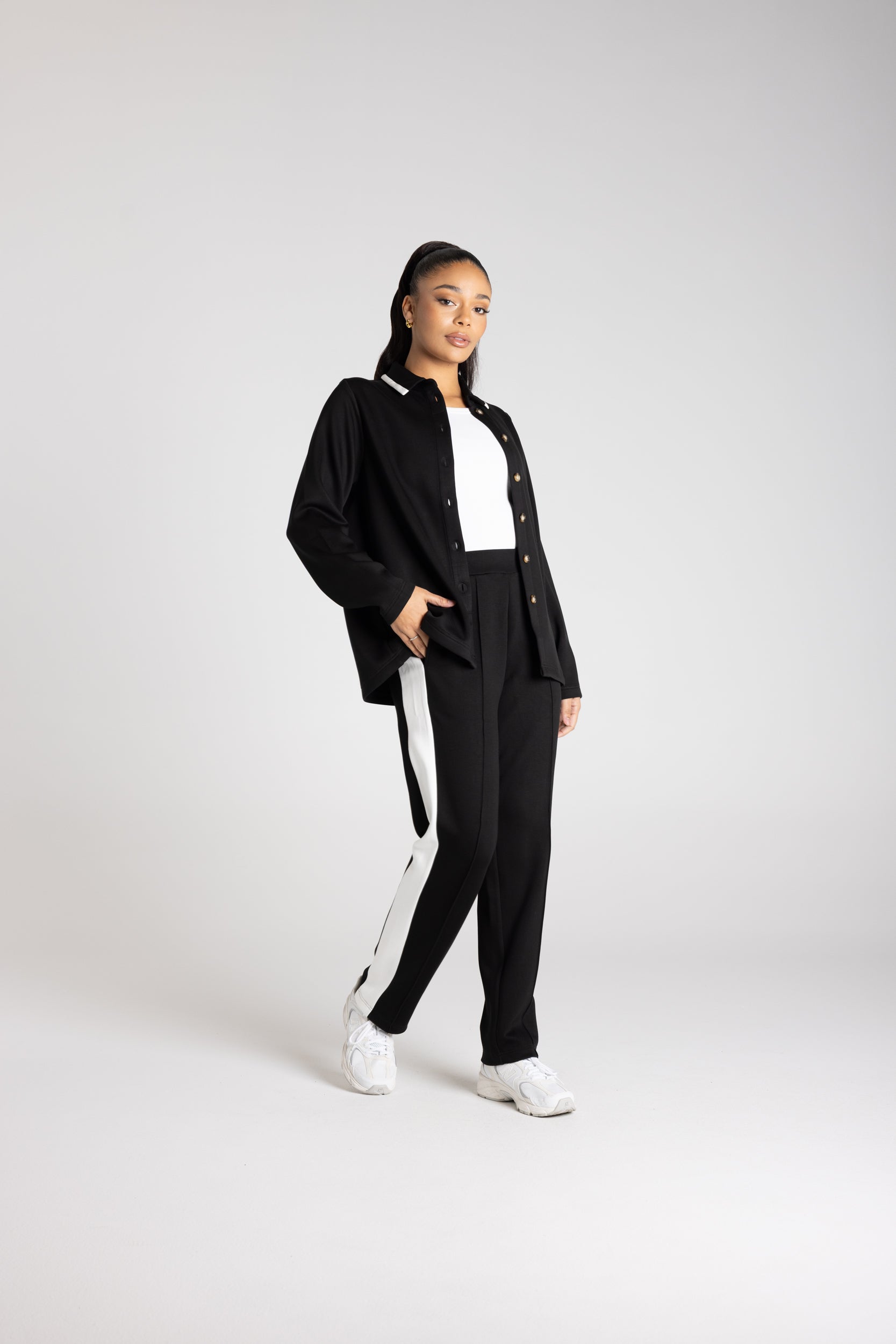 Two T's | Travel Pant | Black/Ivory