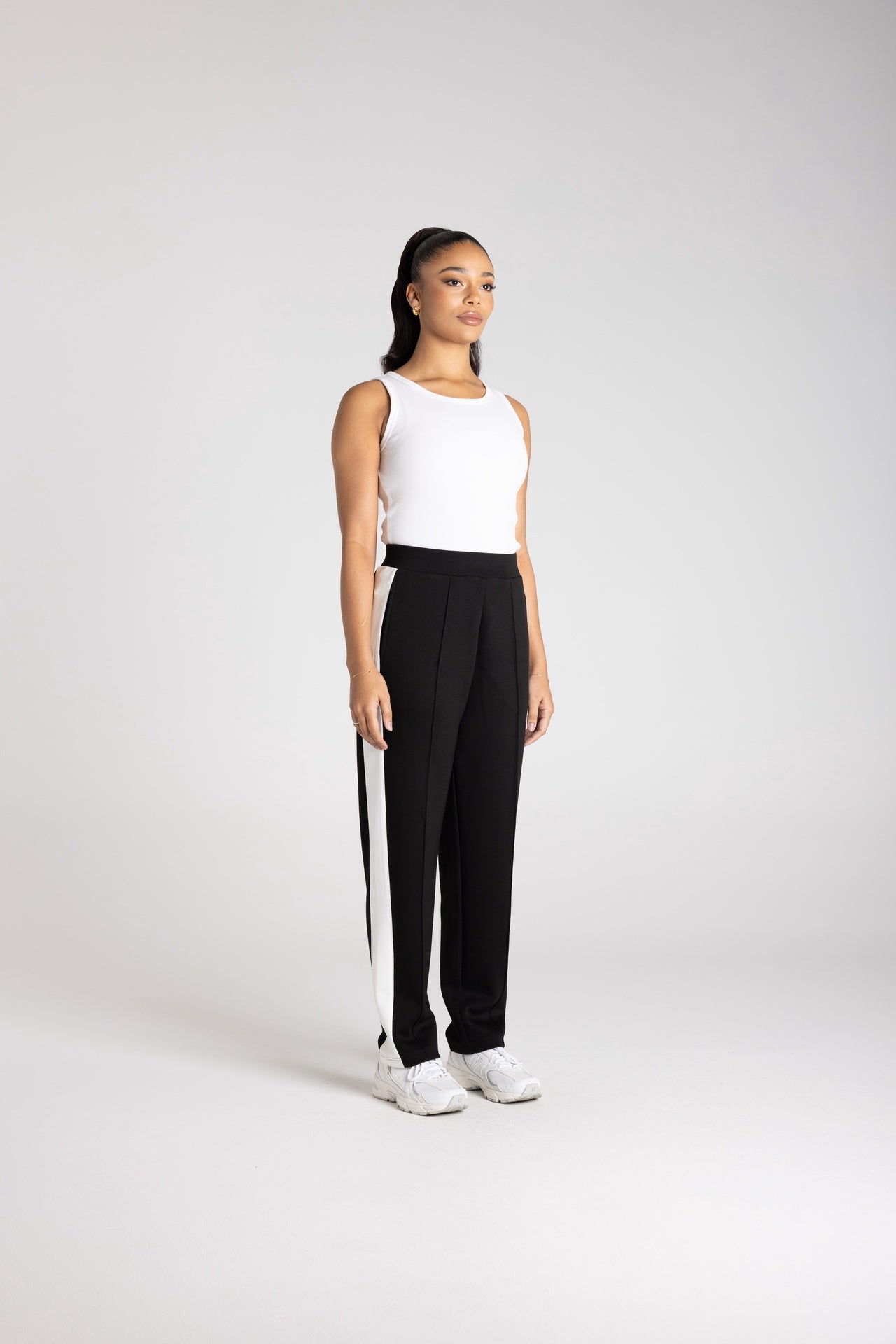 Two T's | Travel Pant | Black/Ivory