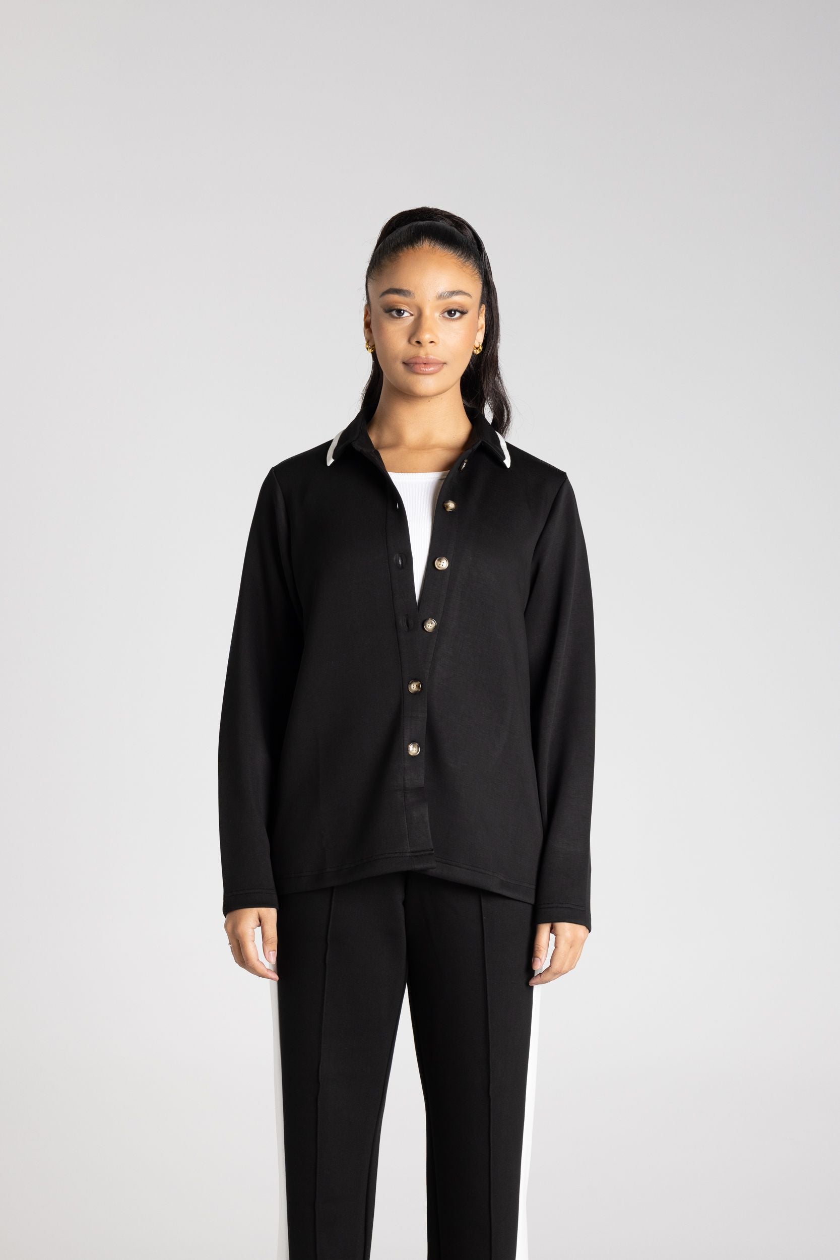 Two T's | Travel Shirt | Black/Ivory