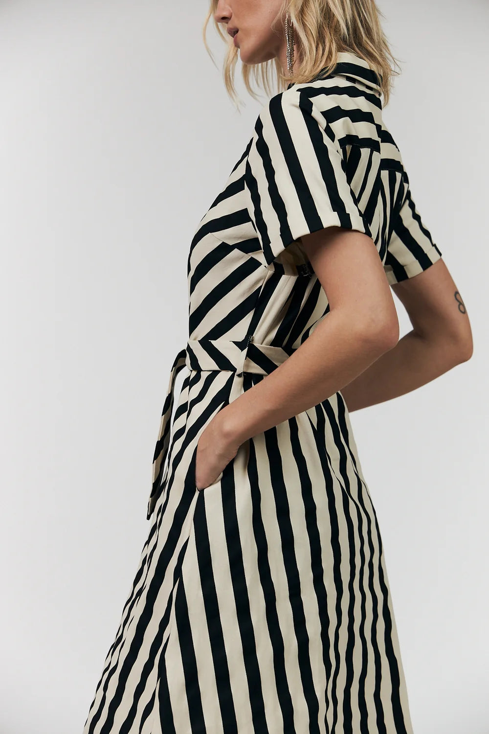 Lolly's Laundry - Tulle Midi Dress - Black