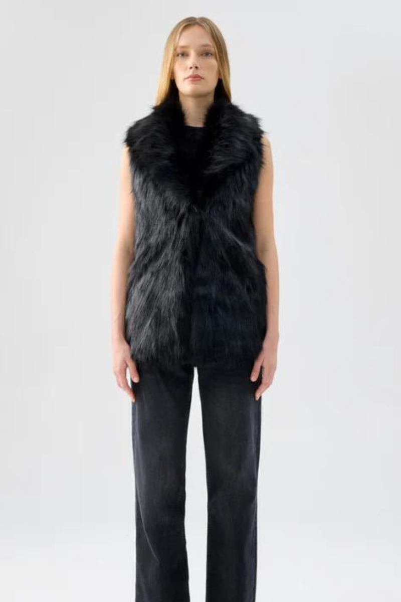 Unreal Fur - Premium Vest - Black