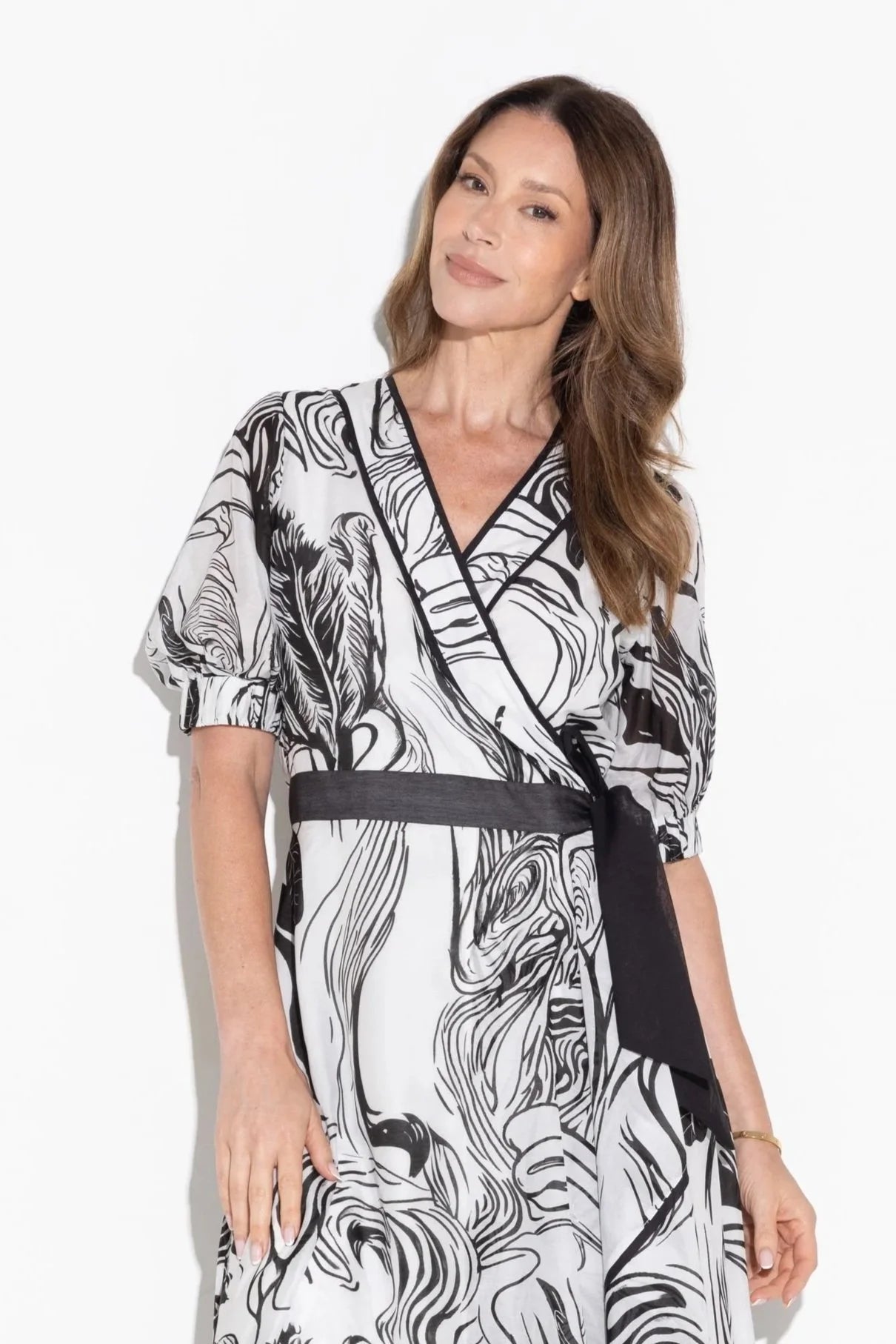 Kamare | Villa Wrap Dress | Black/White