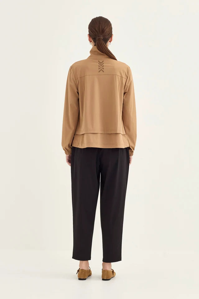 Verge | Motion Jacket | Caramel