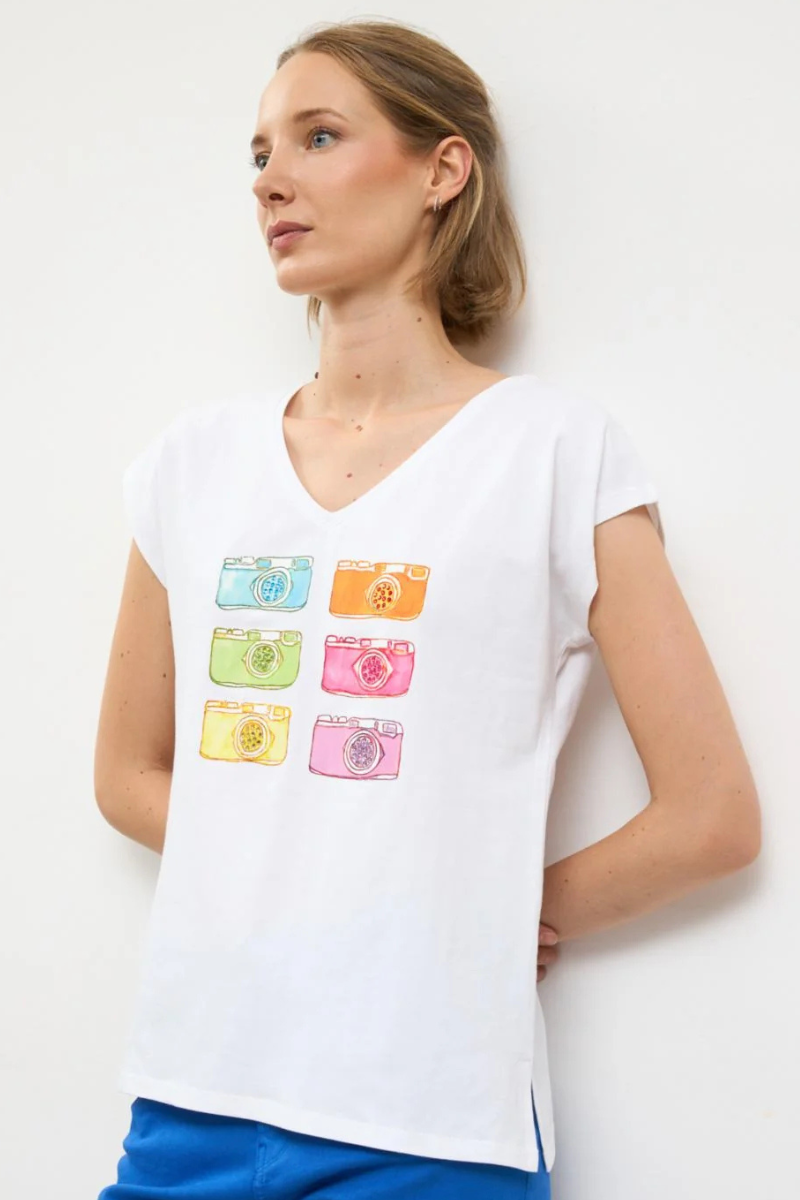 Tinta & Bariloche | V Neck Tee | White